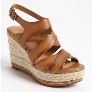 Clark’s Amelia Drift Leather Wedge, size 7